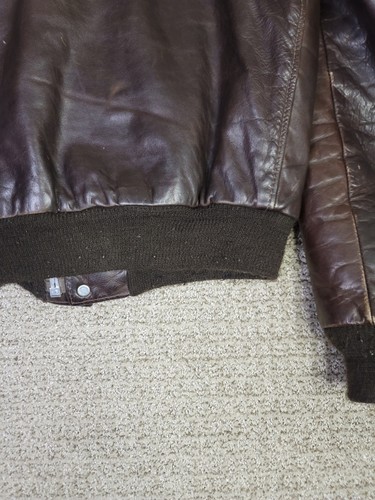 Vintage Schott NYC Leather Bomber Flight Jacket IS-674-MS USA Made Men’s Size 40 - Bild 13 von 23