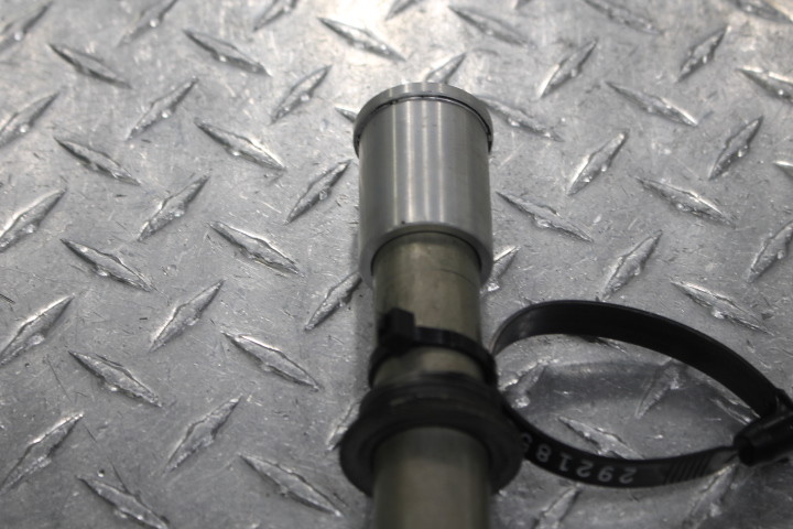 2012 KAWASAKI NINJA ZX6R ZX600R FRONT WHEEL RIM AXLE PIVOT BOLT