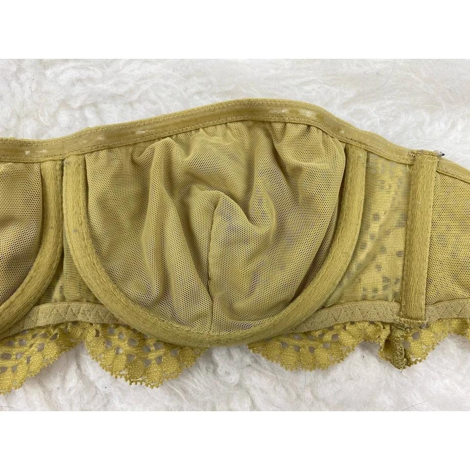 Sujetador bandeau sin forro con ojales verdes talla 34D Victoria's Secret para mujer Foto 4 de 4