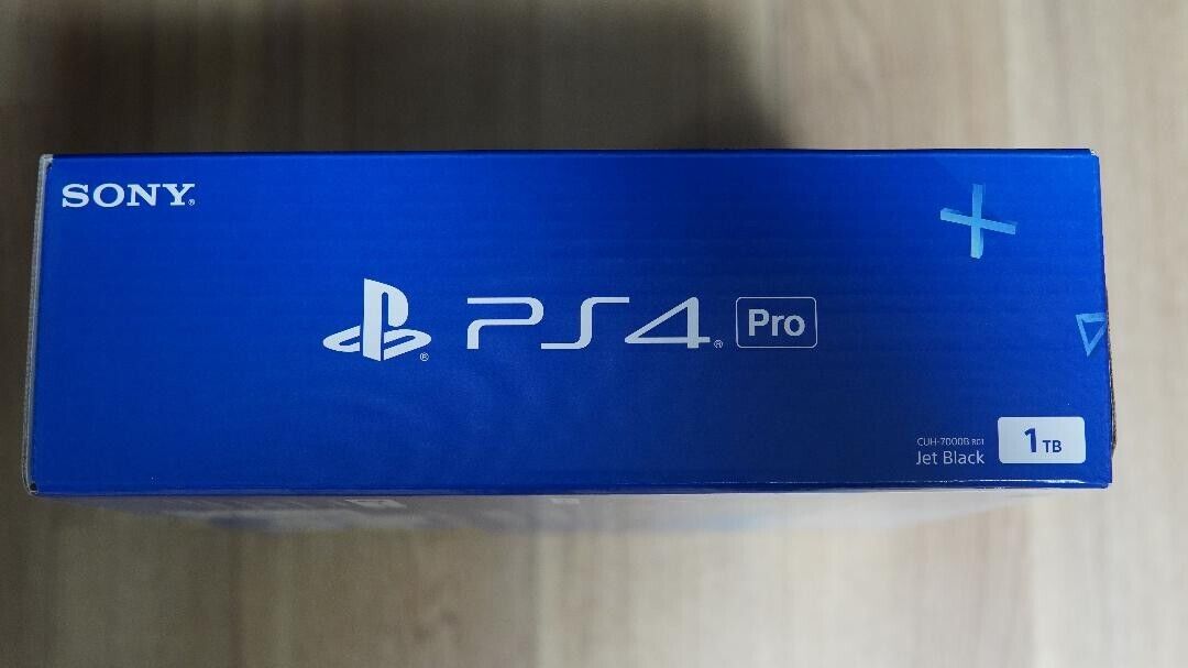 Sony PS4 Pro Playstation Pro 1TB CUH-7000B Set Console Controller Fast F/S  Japan