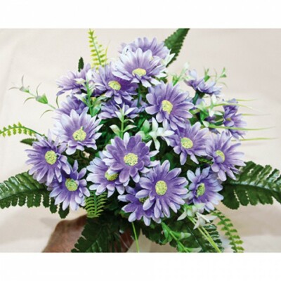 Blumenstrauß mit 26 Blütenköpfen und 21 Blättern          