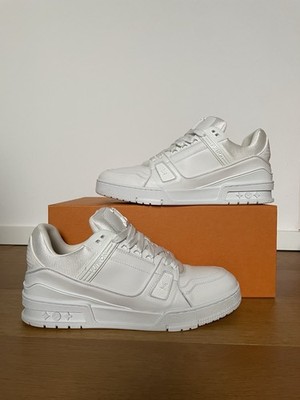 Louis Vuitton Trainer Size : 43/ Lv 8,5