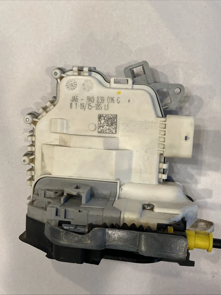 Conjunto cerradura puerta trasera derecha audi a3 a4 a8 s3 s4 q3 q5 q7 8k0839016g Foto 2 de 4