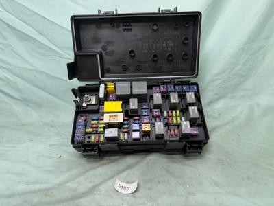 2012 Jeep Liberty TIPM Totally Integrated Power Fuse Box Unit 68105502AC