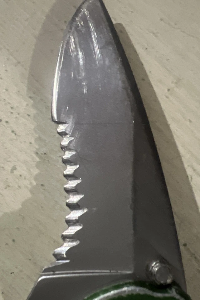 Navaja de bolsillo verde con clip para cinturón Kershaw de una sola hoja EE. UU. Foto 4 de 4