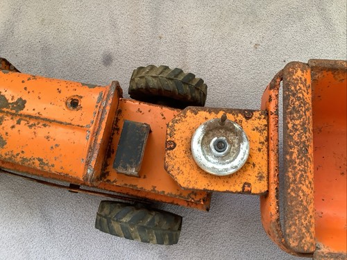 Vintage Wyandotte Toy Loader Dump Truck Used Played With - Picture 9 of 21