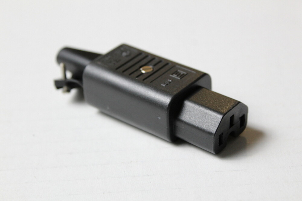 SCHURTER 4781-0100 IEC C15 Female Plug Connector - 15A 250V, Re-Wireable