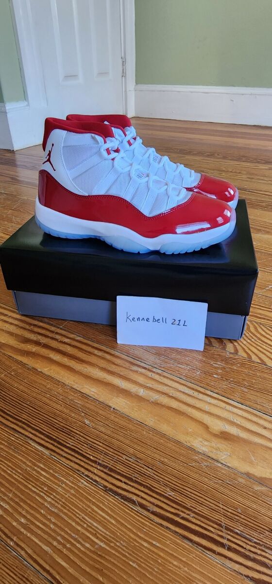 Mens Nike Air Jordan 11 Retro Cherry Varsity Red Size 10.5 Mens Nike Air Jordan 11 Retro Cherry Varsity Red Size 10.5