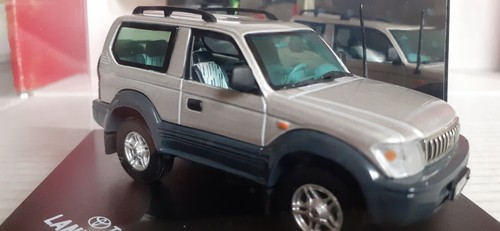 VITESSE TOYOTA LAND CRUISER - HÄNDLERMODELL - 1.43 - Bild 11 von 16