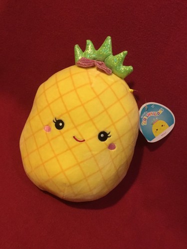LULU Yellow Hawaiian PINEAPPLE Fruit 