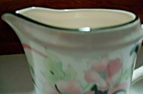 Sango Quadrille Anastasia 1987 Creamer 274632 Korea Pink Black Gray 12 oz EUC - Picture 5 of 8