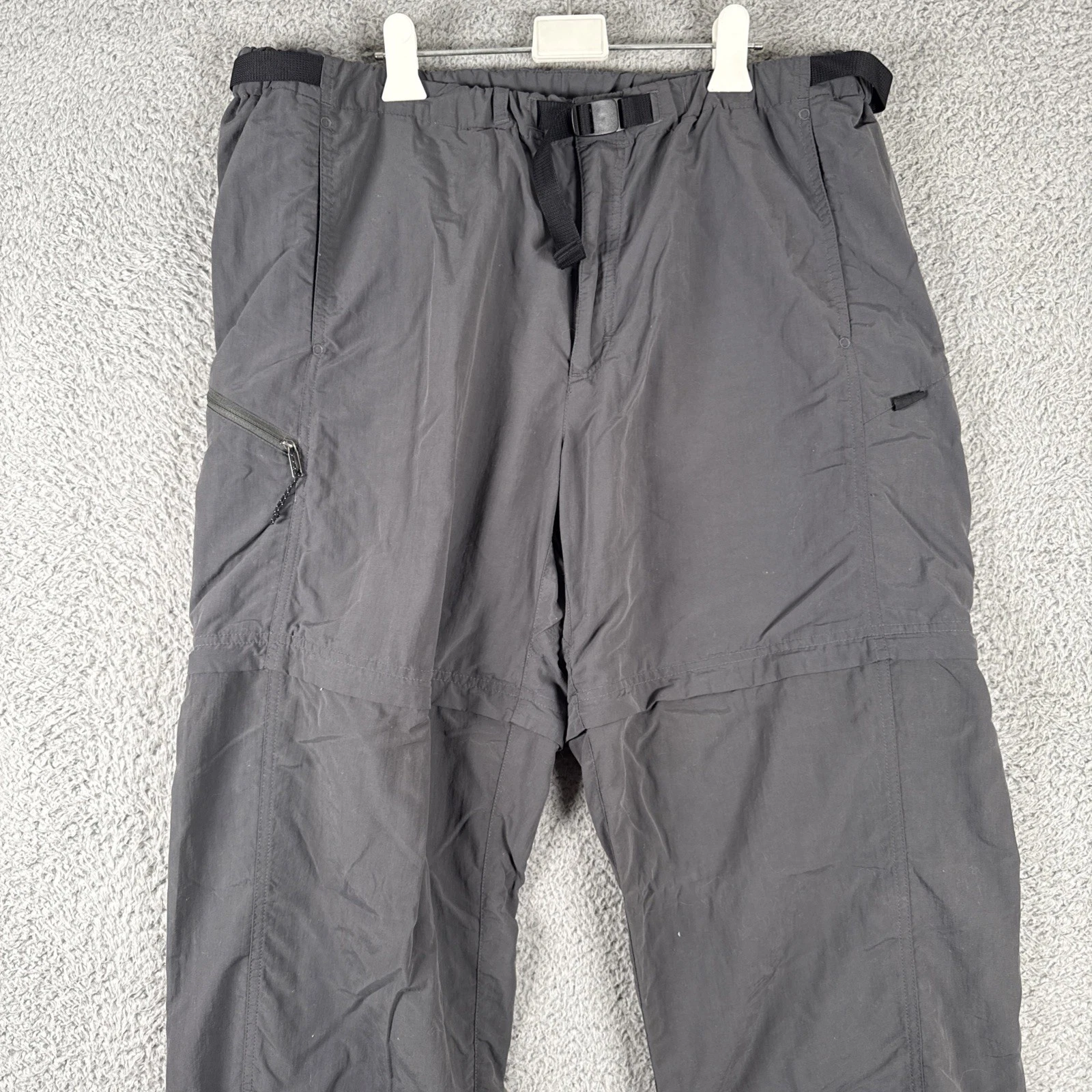 Patagonia Gi II Hiking Pants Mens 2XL (38x32) Gray Convertible Zip Off Belted
Opens in a new window