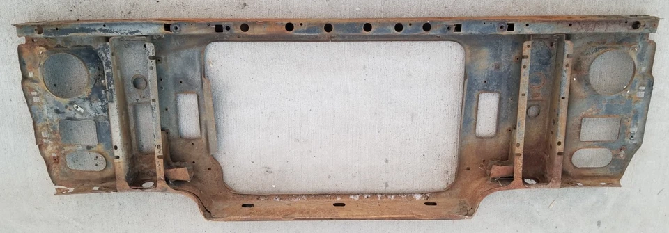 Panel de llenado de parachoques 1980-86 Ford Truck Bronco F150 F350 1986 80 85 80 Foto 3 de 4