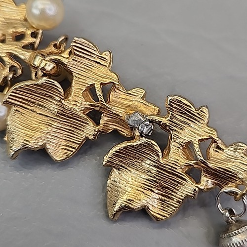Vintage Leaf Bracelet Linked Gold Tone Textured Imitation Pearls 7.25" Reworked - Picture 8 of 13