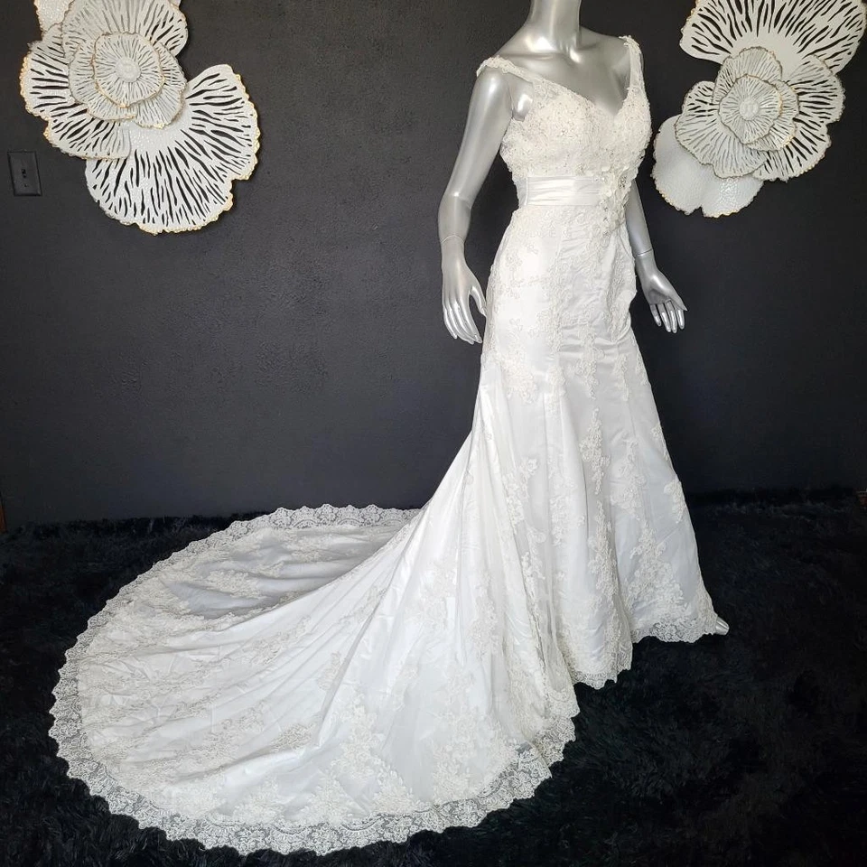 NWT~$1599~DA VINCI~SZ 2~IVORY EMBELLISHED LACE FIT & FLARE WEDDING DRESS GOWN - Image 4 of 4