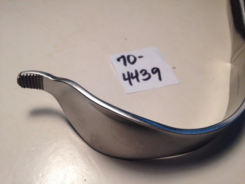 COBRA RETRACTOR LARGE 13" LONG, 8" REAL LENGTH - Picture 2 of 2