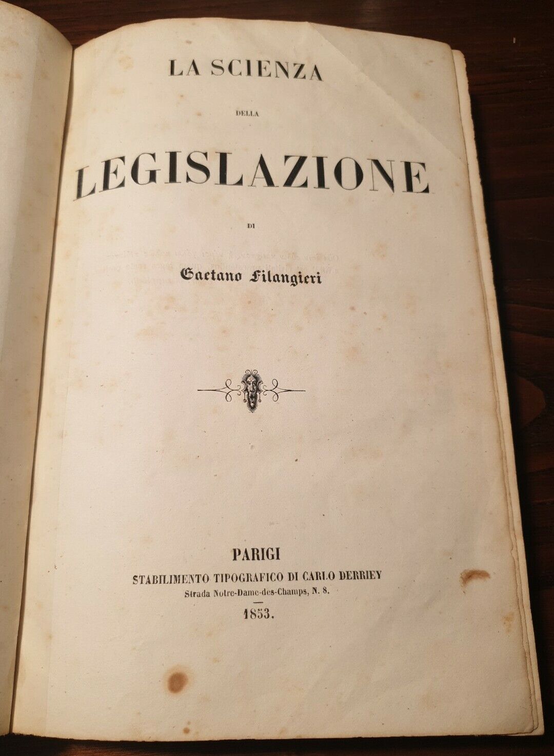 Foto 1 di 7
