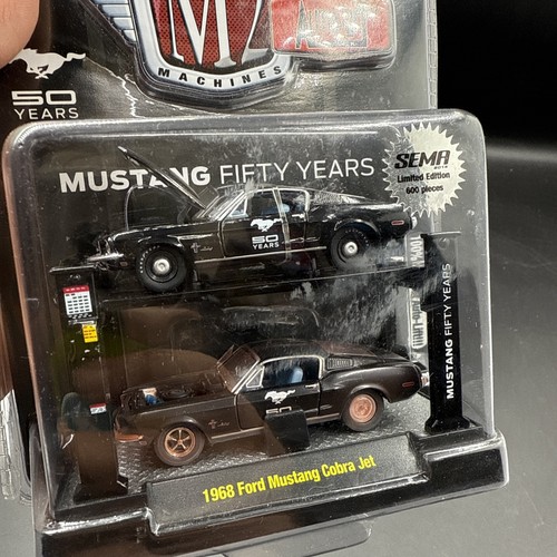 M2 Machines 2014 Sema Show 1968 Ford 68 Mustang Cobra Jet Auto Sollevamento 2 Auto 1/600 - Foto 2 di 8