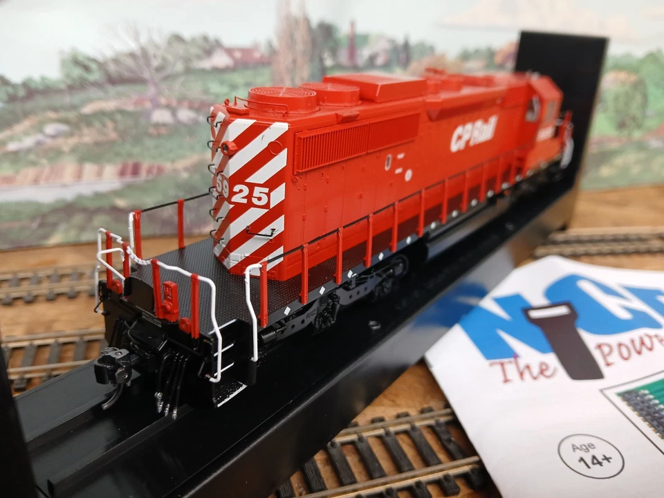 HO Bowser CP Rail SD40-2 5925 Part 25033 DCC Silent KDs NIB - Image 3 of 4