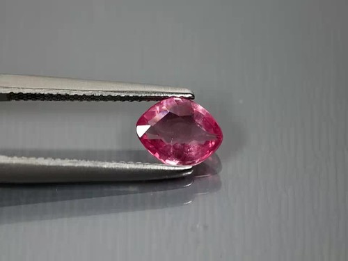 1.05 ct Marquise(8.83 x 5.39 mm)Unheated / Untreated Tanzania Pink Spinel Stone - Video 1 of 1