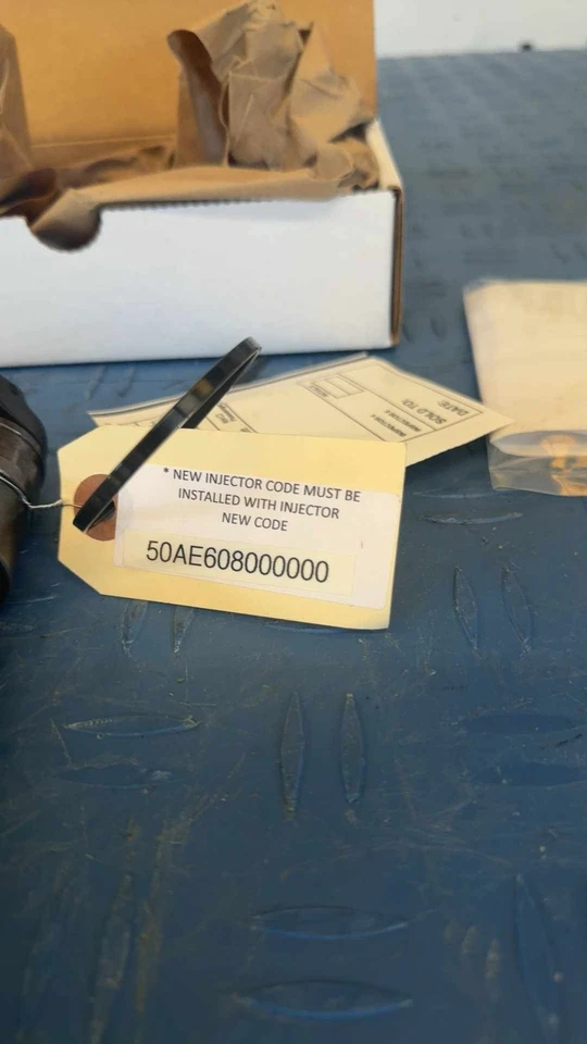 SIERRA 2500 Fuel Injector Lb7 06-07 W/ Calibration Code *tested* oe# 0445120042 — 第 3/4 张图片