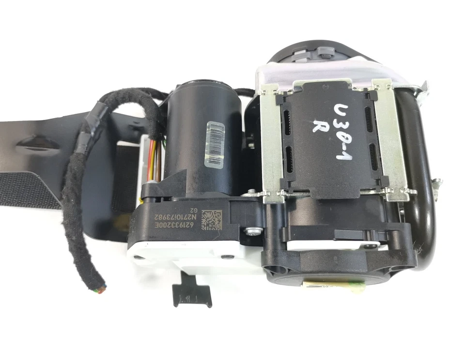 Mercedes-Benz CLS550 4.7 2014 Front Right Passenger Seat Belt Retractor W/Buckle - Image 3 of 4