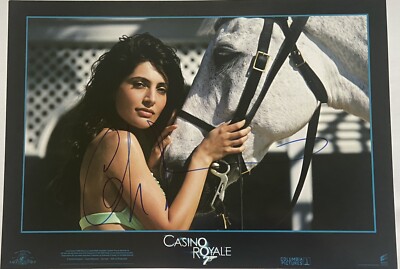 Caterina Murino signiert BOND Hollywood Foto Unterschrift Autogramm signed (26)