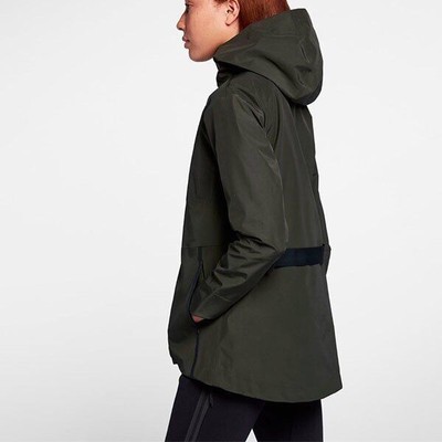 waterproof jacket womens nike