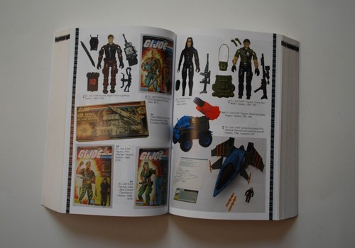 20th Edition Toys & Prices softcover Mark Bellomo color inserts minor cover wear - Picture 4 of 7