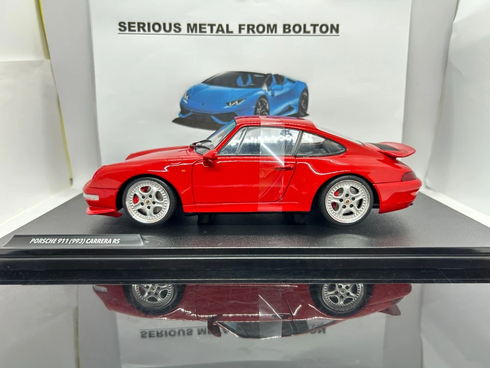 SOLIDO 1810104 1997 PORSCHE 911 (993) CARRERA RS RED 1:18 SCALE - Image 3 of 4