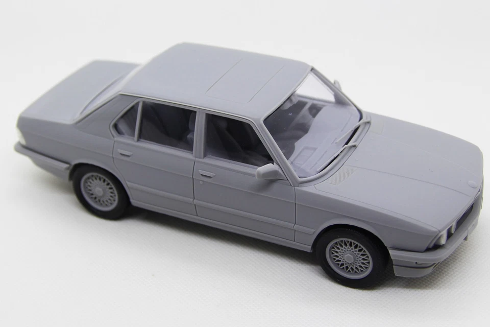 DIOLEX PRODUCTION 1/24 3D print resin kit BMW 5 Series (E28) Stock Version
