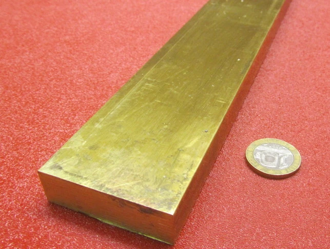 Barra plana de latón 360 5/8" de grosor x 2,00" de ancho x 36,0" de largo Foto 2 de 4