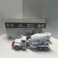 * FIRST GEAR 1/34 1960 MODEL B-61 MACK TRACTOR AND TRAILER ESSO #19-2261 *ST
