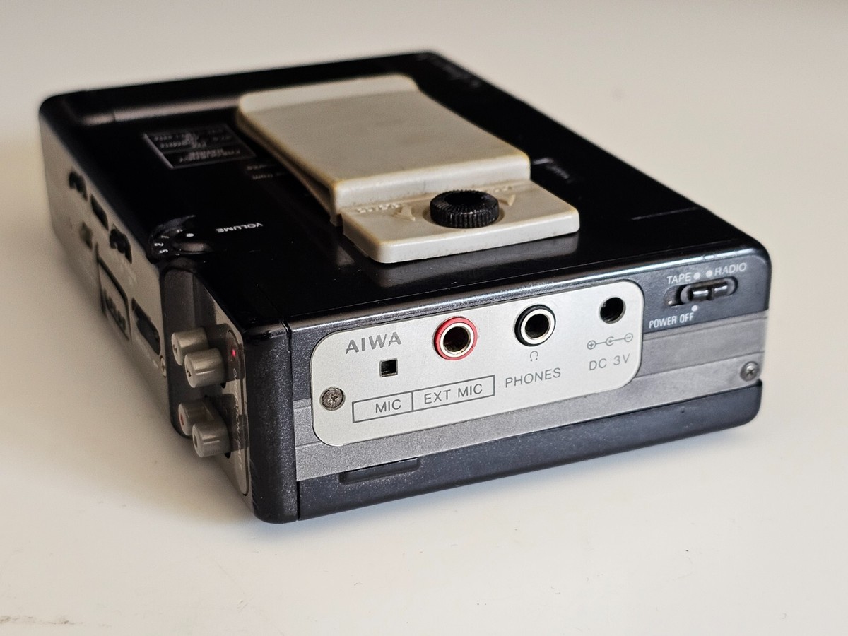 Rare Aiwa HS-J150 Recording Walkman Radio Cassette Recorder Rare Aiwa HS-J150 Recording Walkman Radio Cassette Recorder