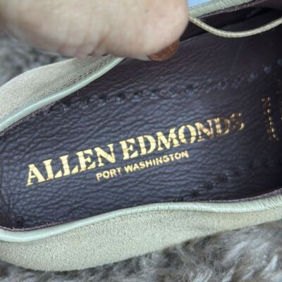 (Q7) Allen Edmonds Men\'s Nomad Buck Oxford Shoes in Off-White, Size 9.5 Q7) Allen Edmonds Men main image 3