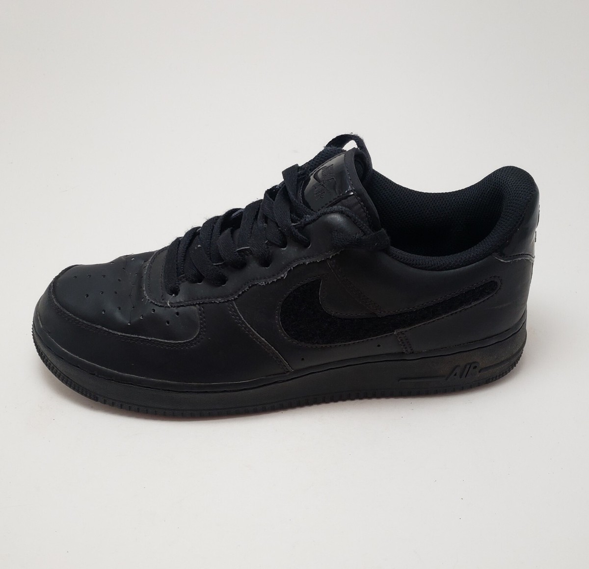 Nike Air Force 1 ブラック Nike Air Force 1 All Black UK Size 8 – My Teez Store