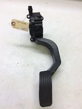 15-17 Chrysler 200 Acceleration Gas Throttle Pedal Used OEM