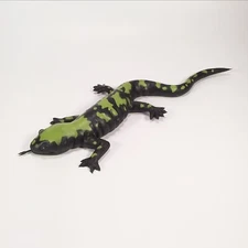 K&M International - Salamander - Green Black - Vintage 1993