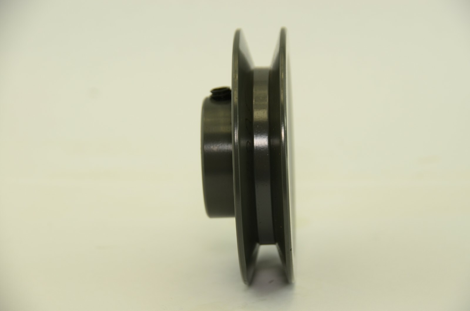 006-0108A Air Compressor 5/8" Bore 3.95" OD Cast Iron Pulley A/4L 1/2" Belts