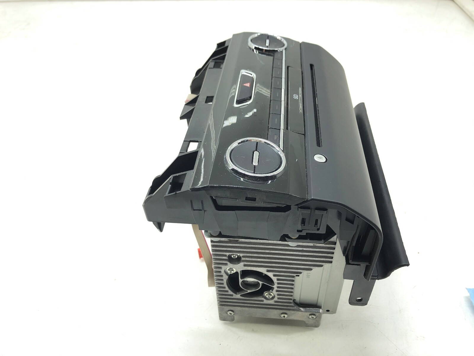 2014-2019 MASERATI GHIBLI CD CHANGER PLAYER RADIO AC HEATER CLIMATE CONTROL OEM.