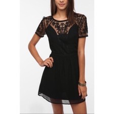 New UO Emma Embroidered Crepe Dress Size 2 Black Urban Outfitters