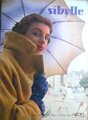 SIBYLLE 5-1958 Mode Herbst Mäntel Kleider Köstüm Berliner-Chic Taschen DDR Vogue