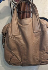 Francesco Biasia leather tote/bucket/satchel style bag beautiful camel tan