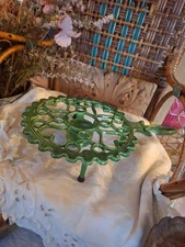 1  chauffe plat  de cuisine en fonte émaillé