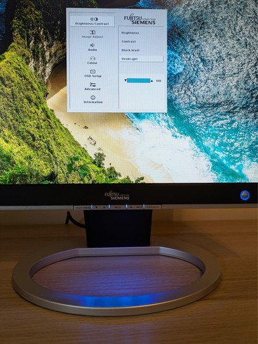 Fujitsu ScaleoView H19-2 DVI VGA 1280x1024 LCD Monitor 19" Zoll 5:4 75Hz silber - Bild 10 von 11