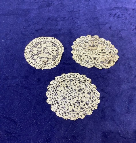 16 Vintage Cotton Doilies & Coasters - Embroidered - Lace - Drawn Thread Work - Picture 9 of 11