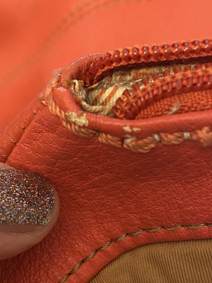 Bandolera plegable de cuero The Sak Cayenne Deena Foto 2 de 4