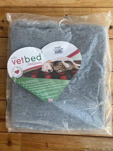 Petlife Vetbed Original for Dog / Cat - Grey - 19 x 15in - 48 x 38cm - New