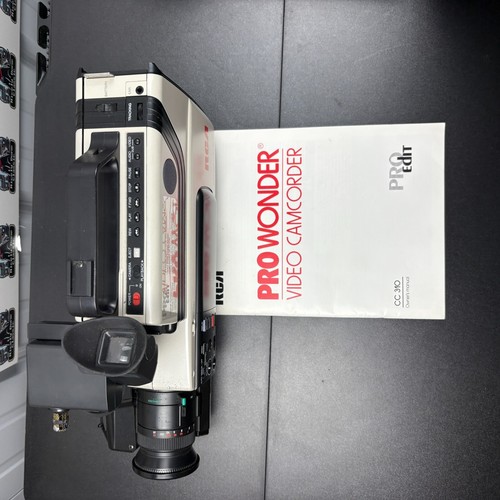 RCA Pro Wonder CC310 VHS Camcorder ProEdit Kit 8:1 Zoom Manual Cables Tested VTG - Picture 2 of 13