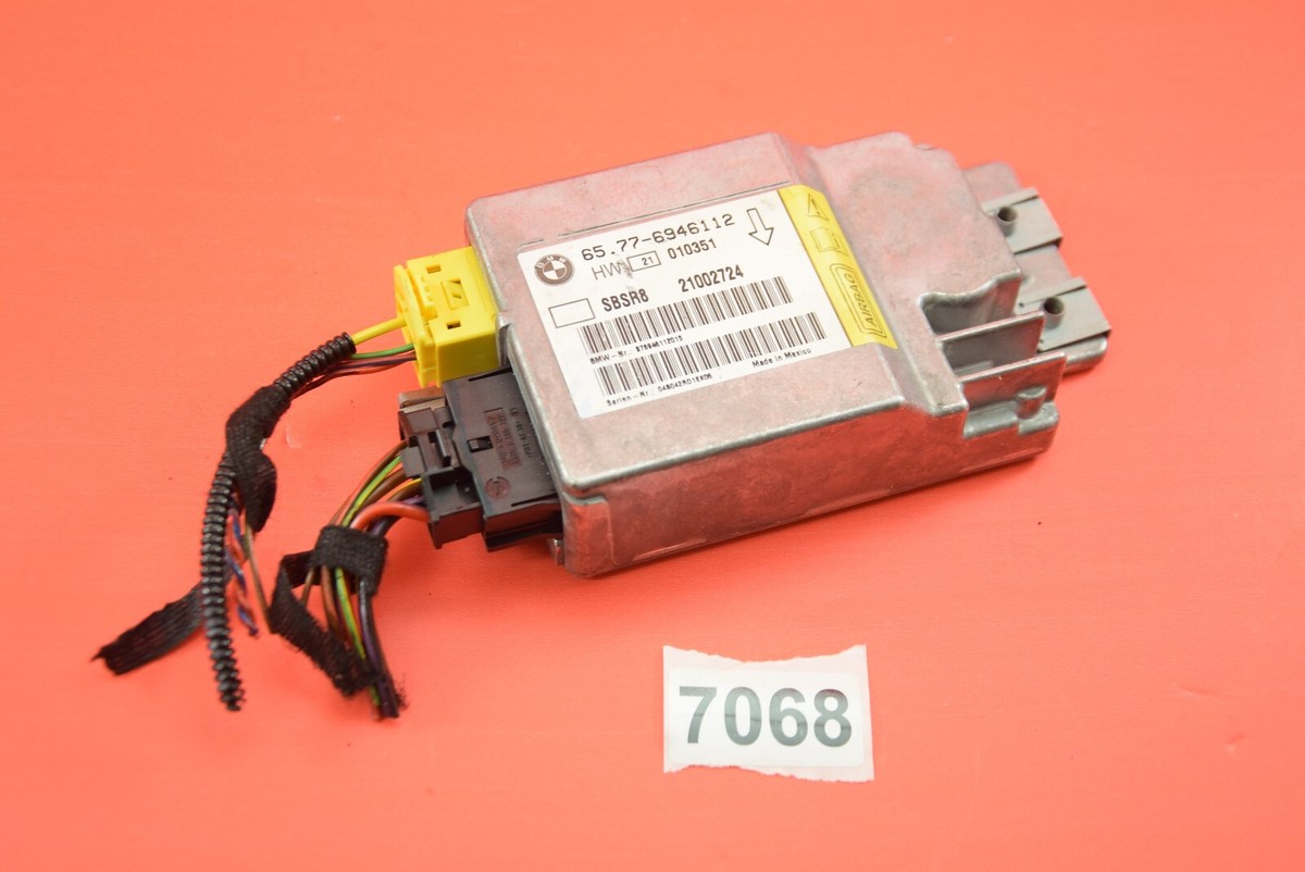 Y5 02-04 BMW E65 E66 745 750 760 B7 RIGHT SIDE B PILLAR FUEL